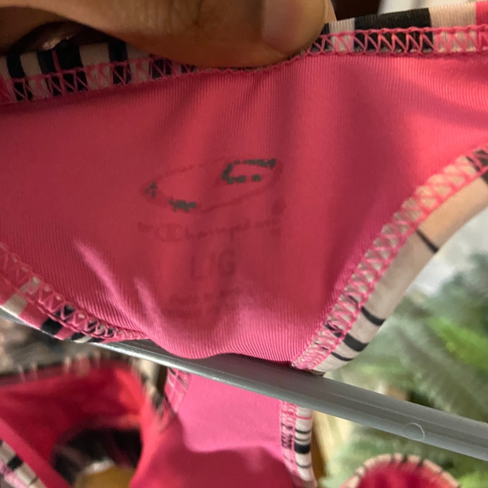 Sports Bra - Picture 2 of 3